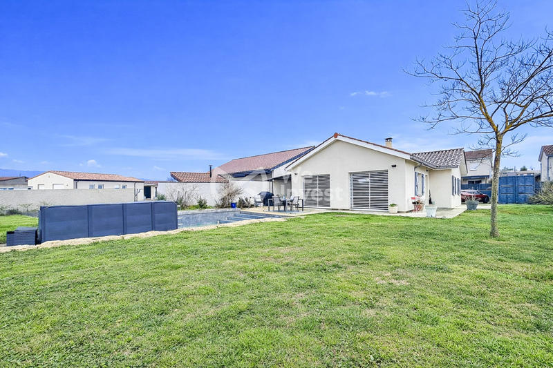 Maison - 120 m² - 5 pièces