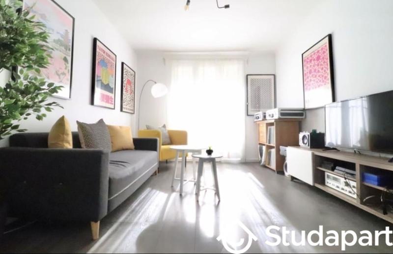 Chambre - 10 m² - 1 pièce