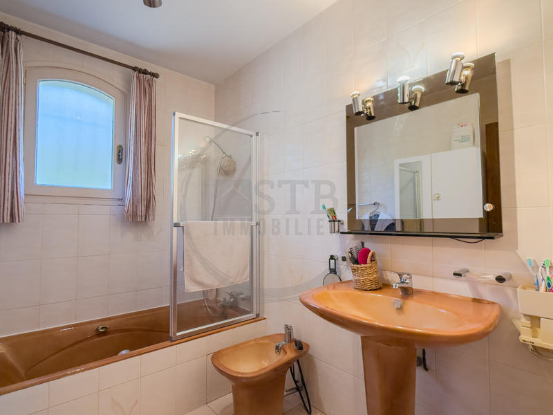 Villa - 166 m² - 5 pièces