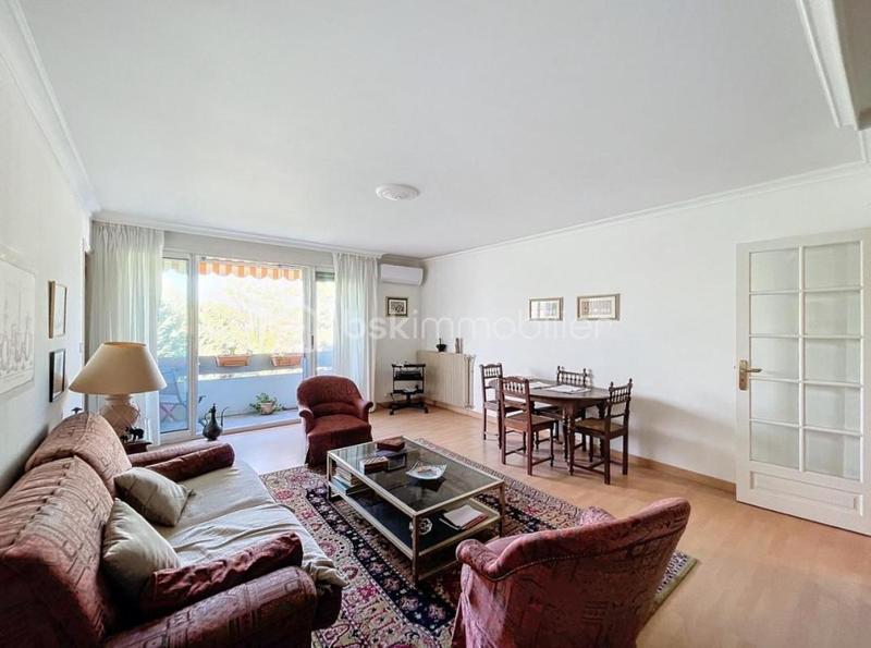 Appartement - 79 m² - 3 pièces