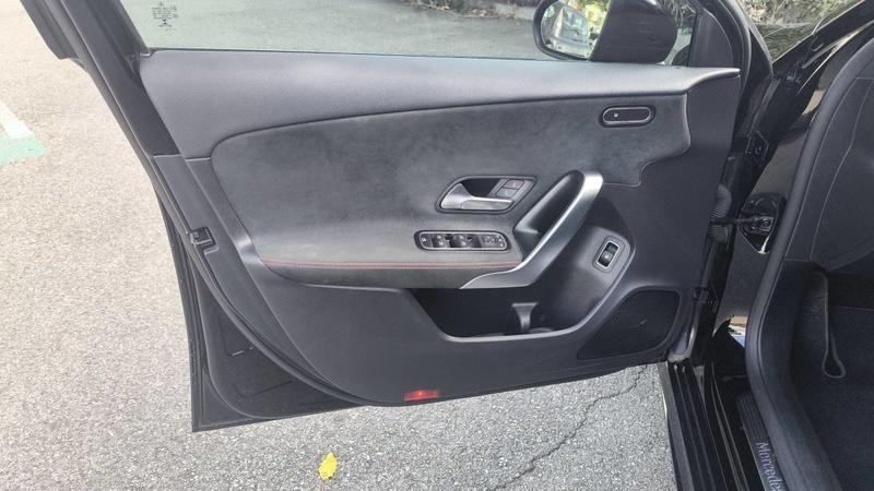 Mercedes Classe a 1.3 250 218 8g-Dct Amg Line - Automatique Toit ouvrant