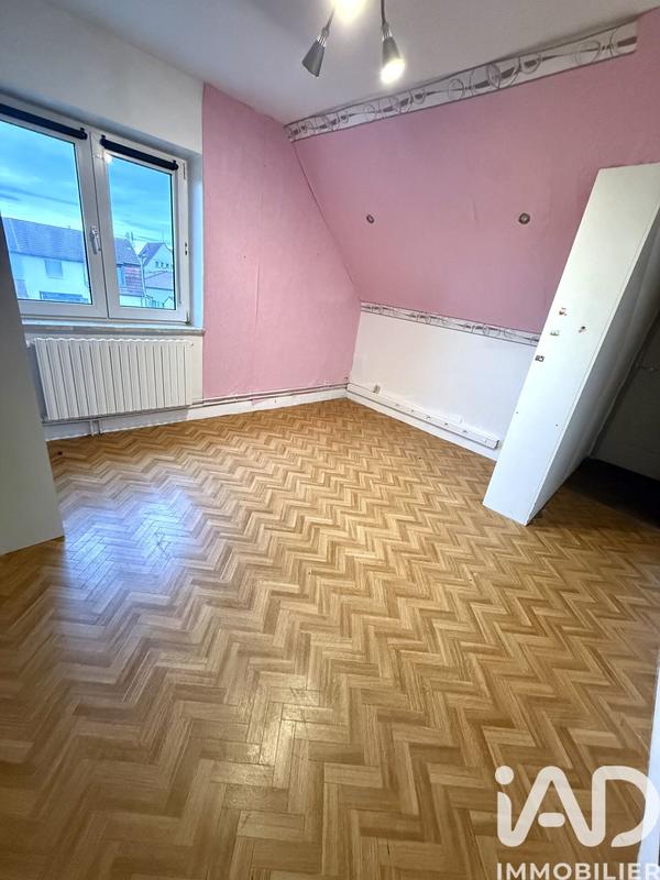 Maison - 98 m² - 6 pièces