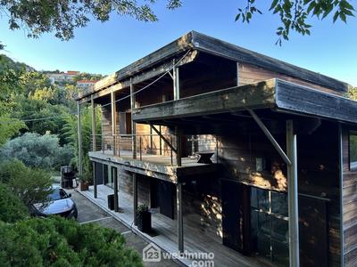 Maison - 175 m² - 4 pièces