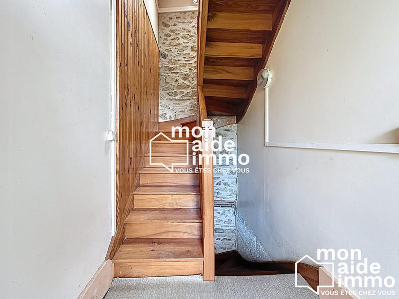 Maison - 355 m² - 10 pièces