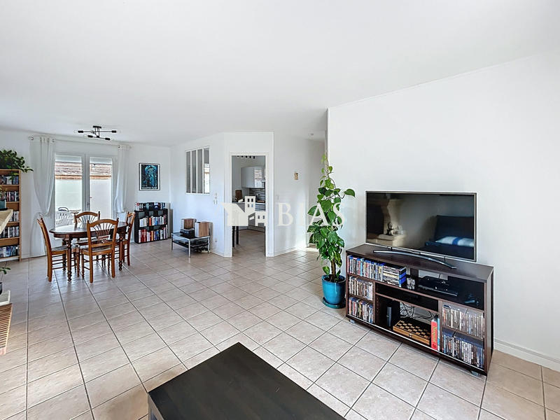 Maison - 87 m² - 4 pièces