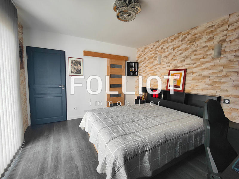 Maison - 203 m² - 6 pièces