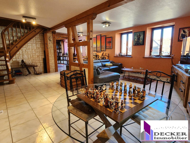 Maison - 207 m² - 8 pièces