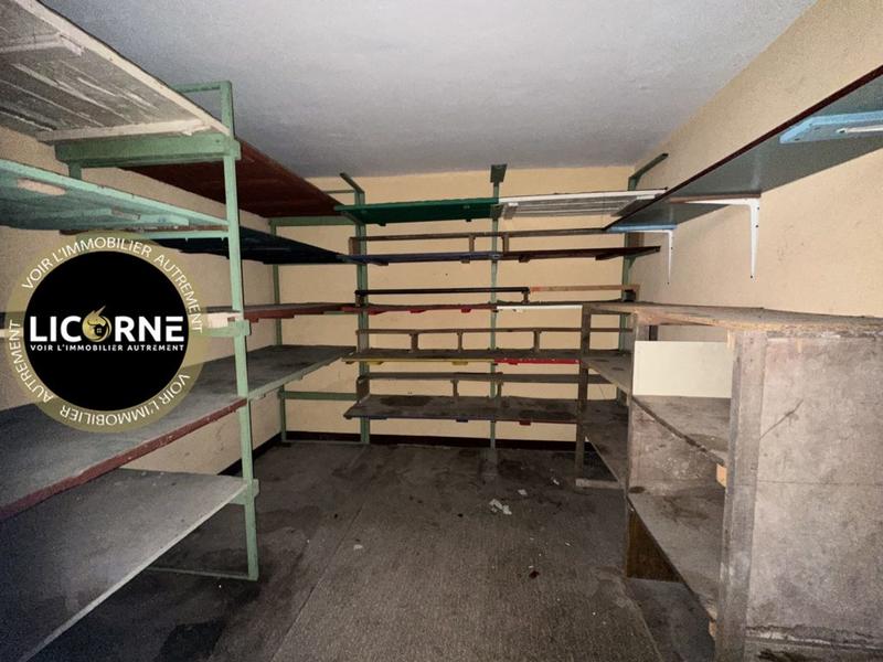 Villa - 168 m² - 9 pièces