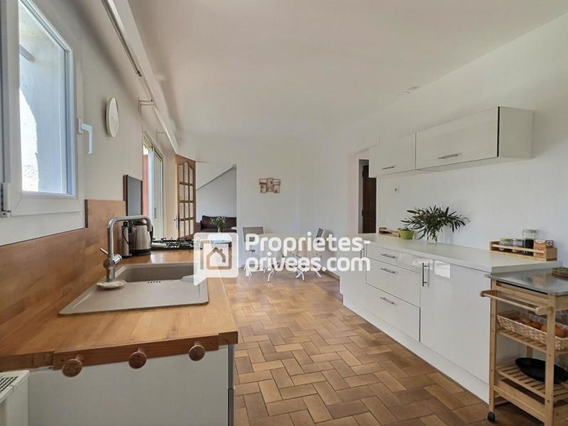Maison - 151 m² - 6 pièces