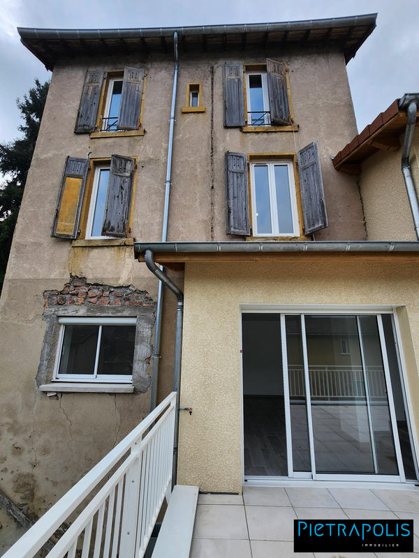 Maison - 86 m² - 7 pièces