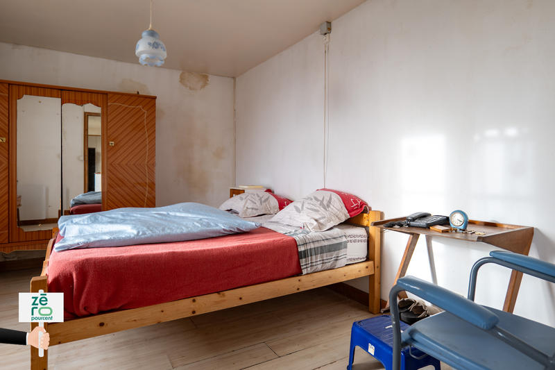 Maison - 300 m² - 3 pièces