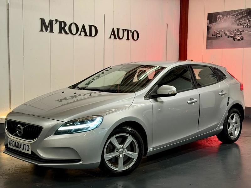 Volvo V40 2.0 T2 122ch