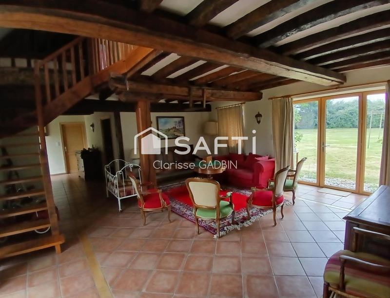 Propriété - 585 m² - 18 pièces