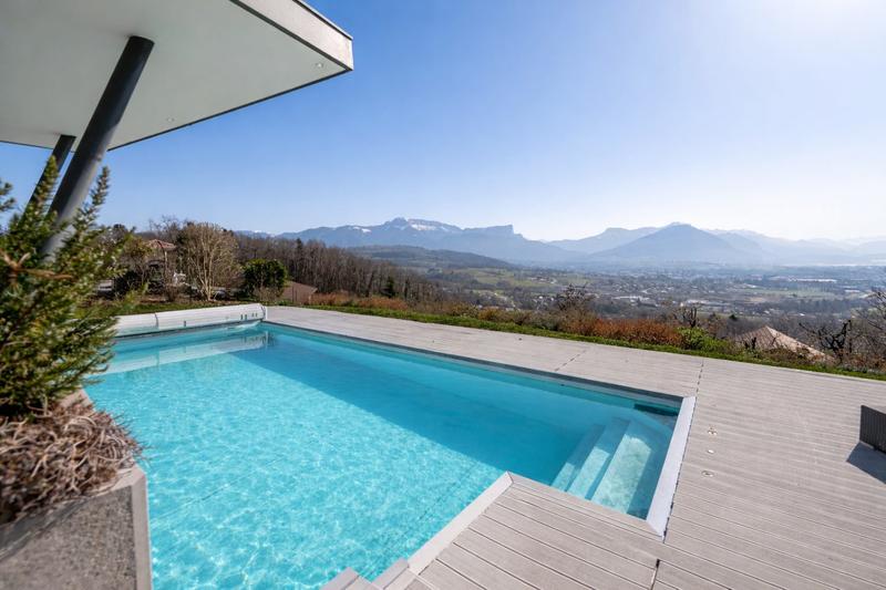 Villa - 220 m² - 6 pièces