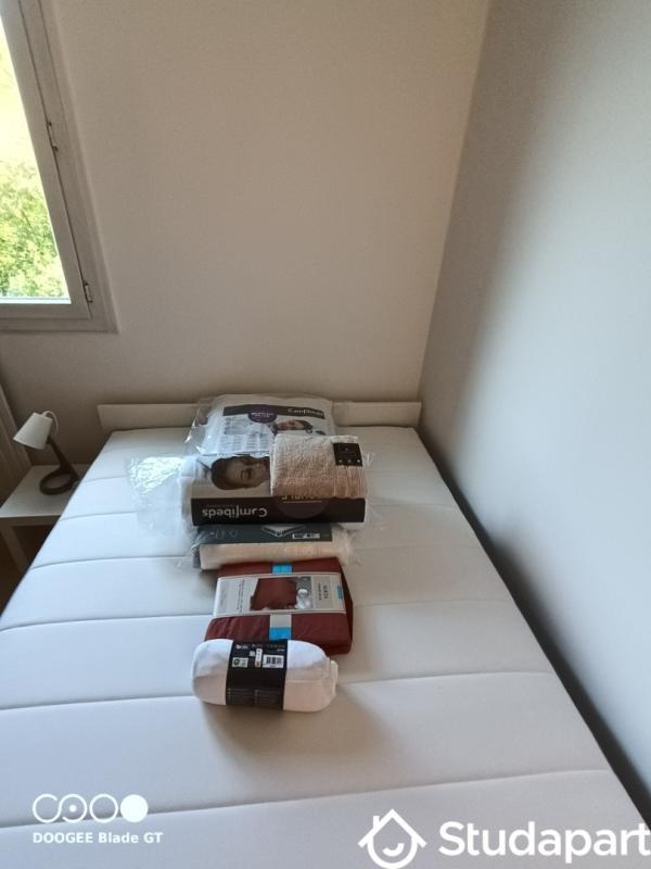 Chambre - 11 m² - 1 pièce