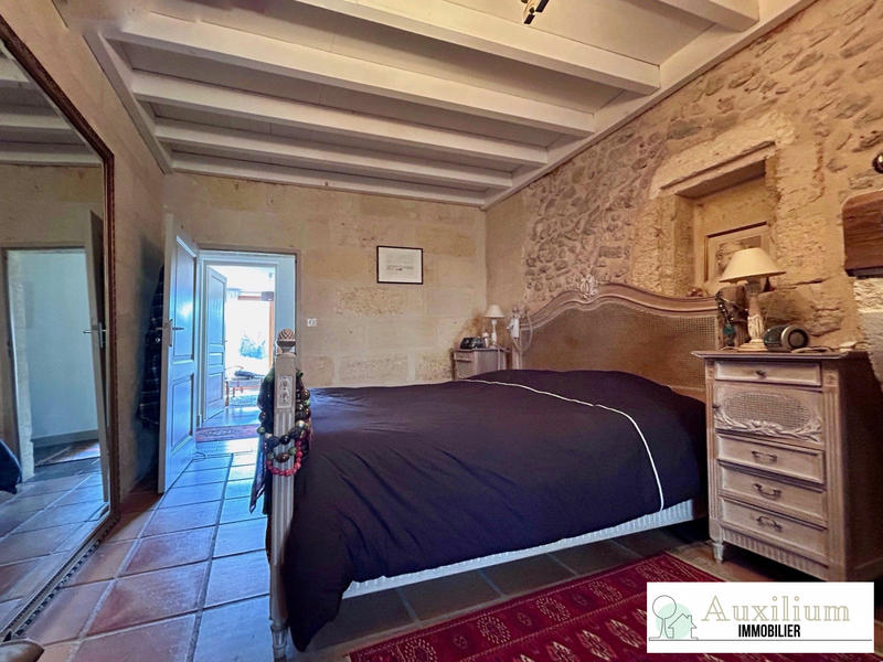 Maison ancienne - 196 m² - 9 pièces