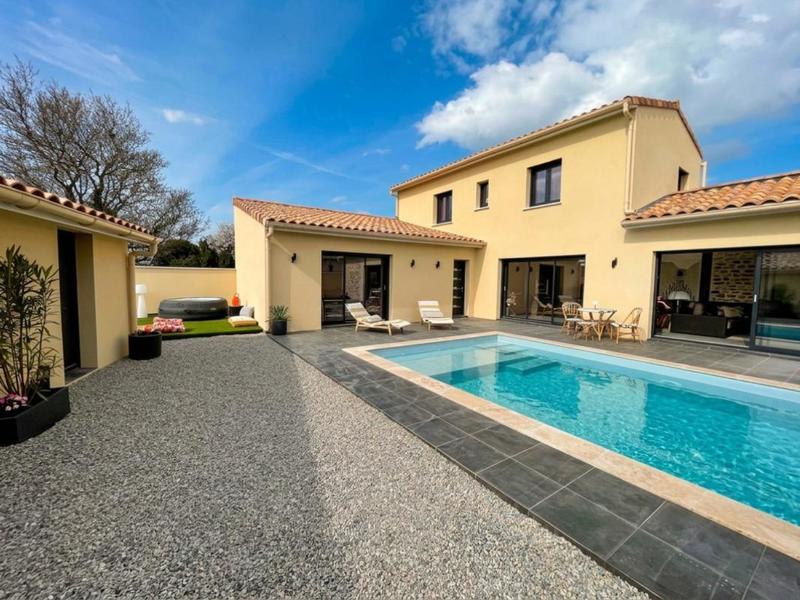 Villa - 150 m² - 5 pièces