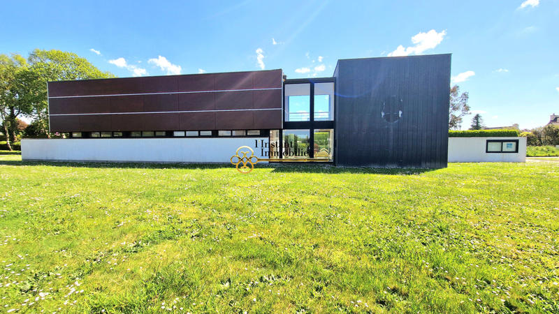 Local d'activités - 209 m² - 7 pièces