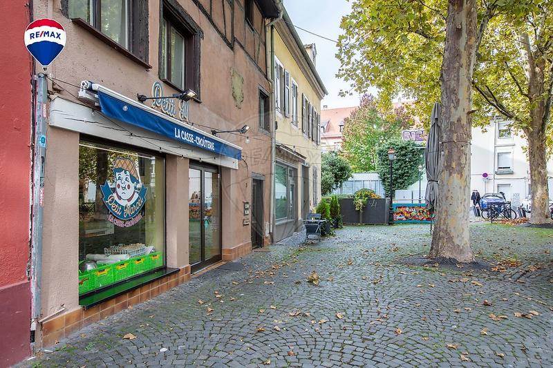 Magasins - 60 m² - 2 pièces