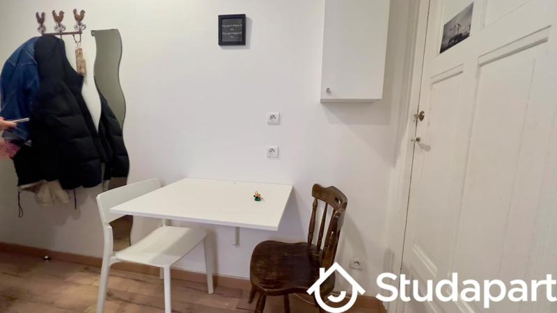 Chambre - 25 m² - 1 pièce