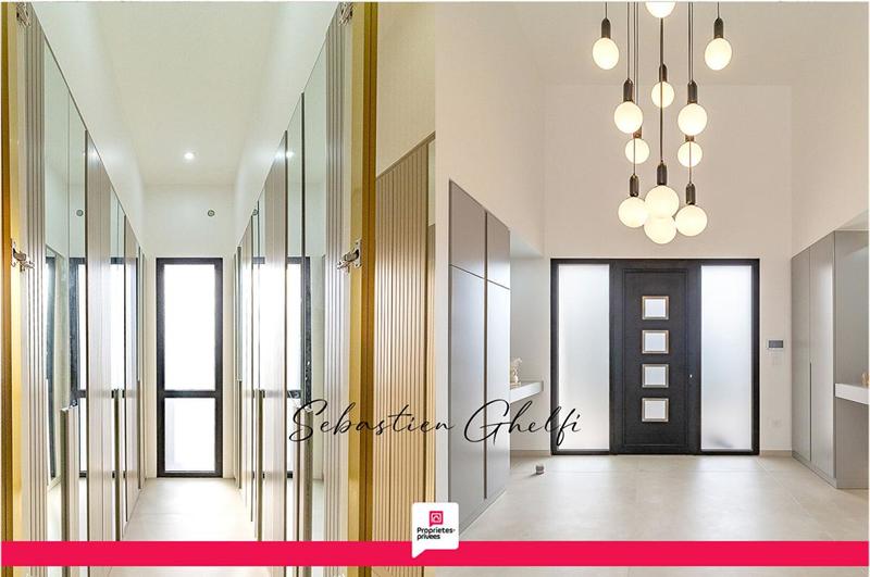 Maison - 220 m² - 9 pièces