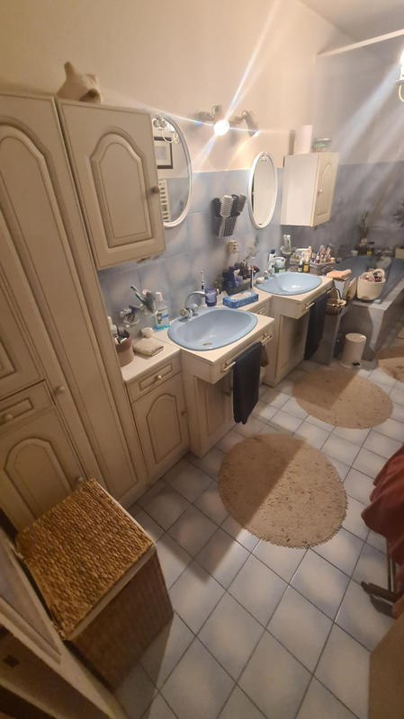 Maison - 202 m² - 7 pièces