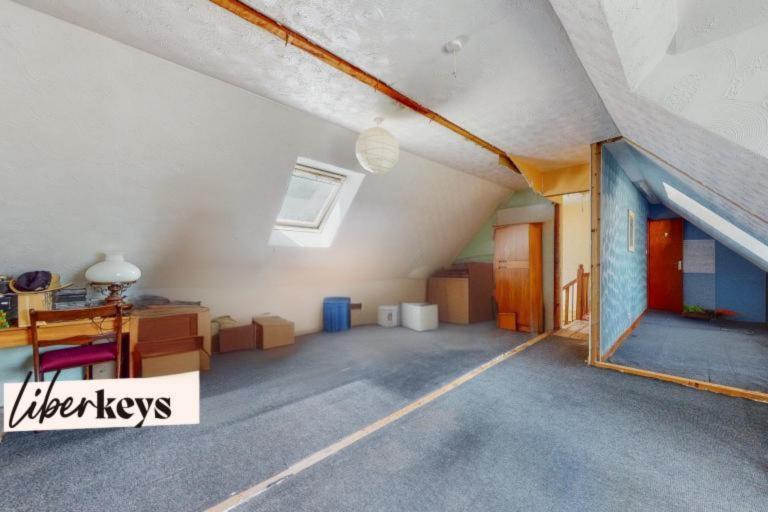 Propriété - 307 m² - 10 pièces