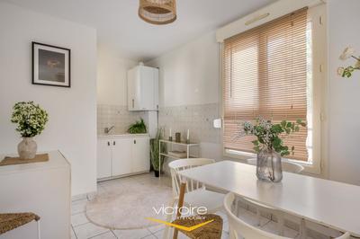 Appartement - 123 m² - 7 pièces