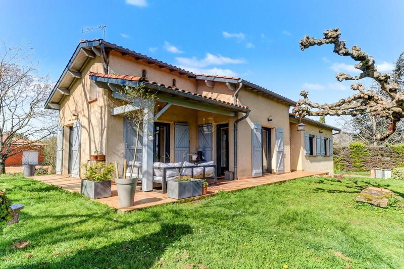 Maison traditionnelle - 110 m² - 4 pièces