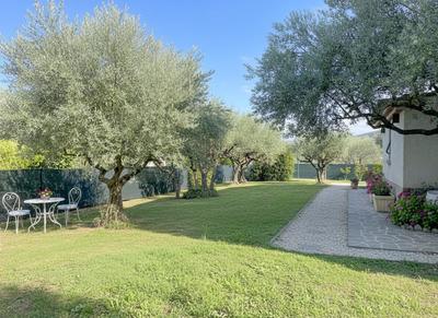 Maison - 176 m² - 9 pièces