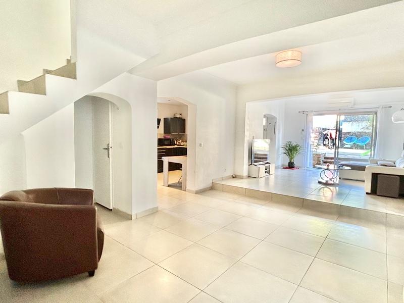 Maison - 123 m² - 4 pièces