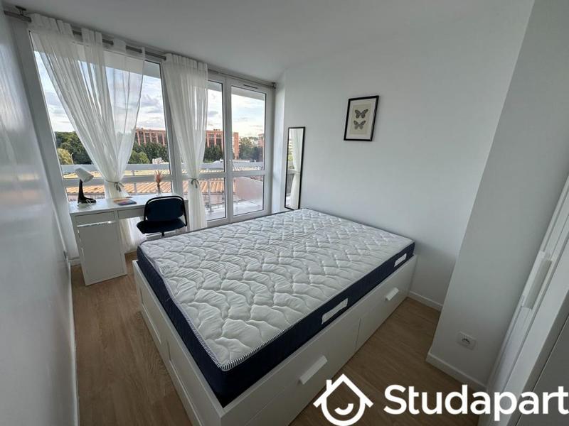 Chambre - 9 m² - 1 pièce