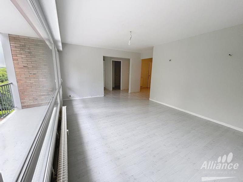 Appartement - 93 m² - 5 pièces