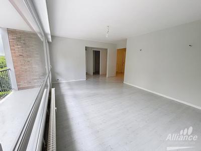 Appartement - 93 m² - 5 pièces