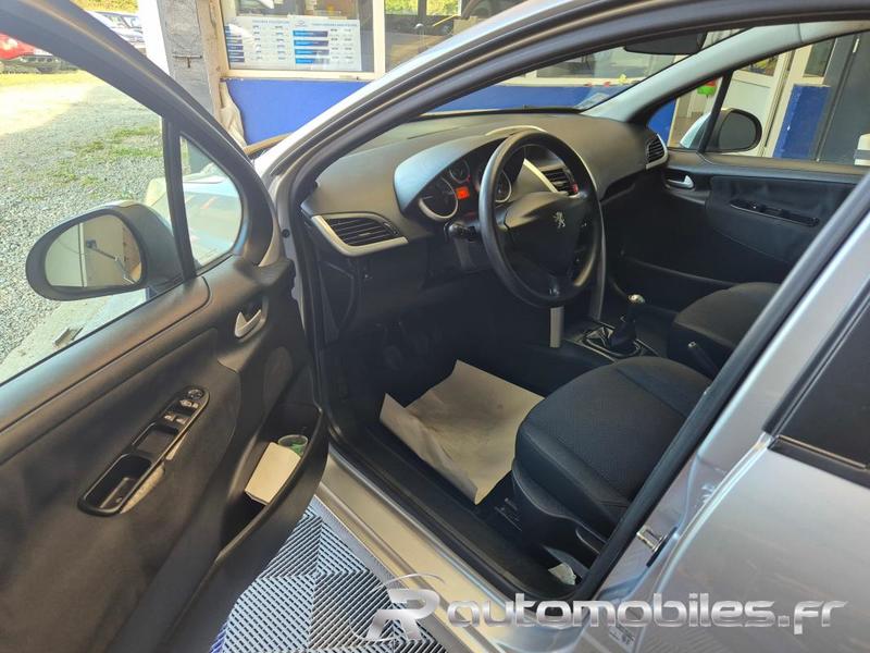 Peugeot 207 1.4 i tu 75 Access