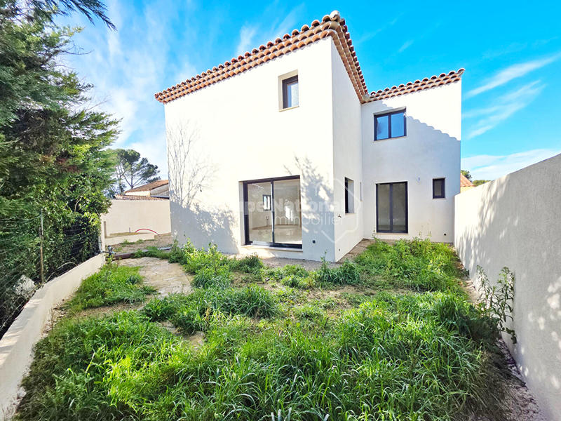 Maison - 106 m² - 5 pièces