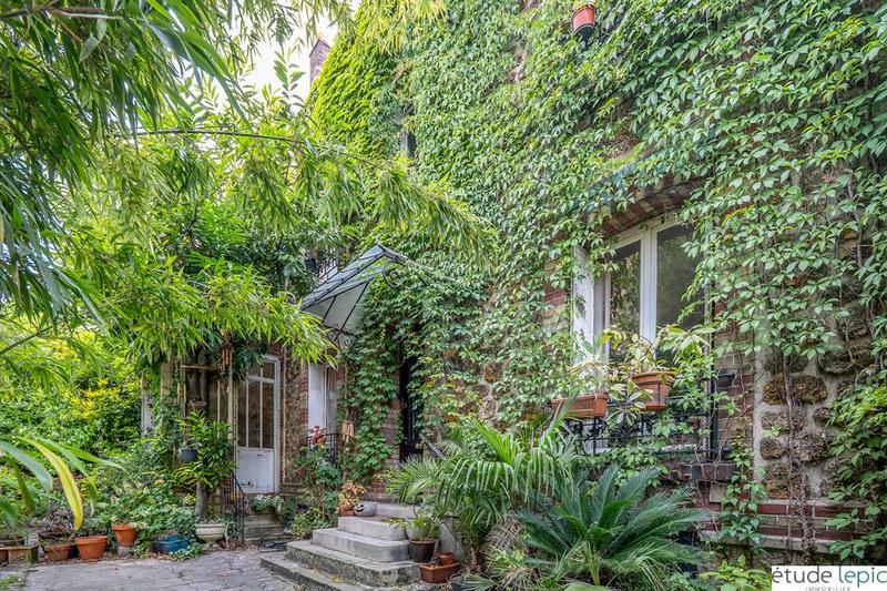 Maison bourgeoise - 225 m² - 9 pièces