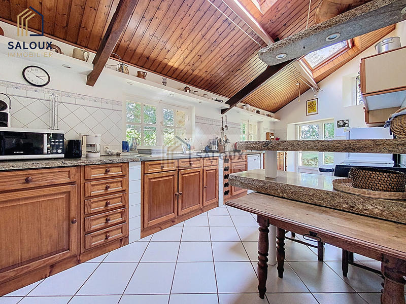 Maison - 185 m² - 6 pièces