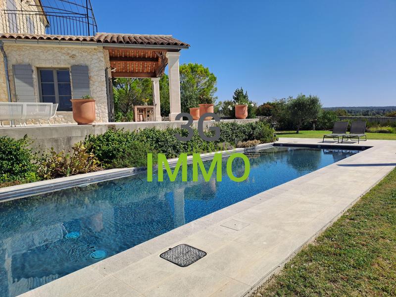 Maison en pierre - 202 m² - 7 pièces