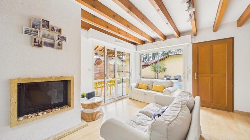 Maison - 90 m² - 5 pièces