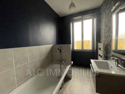 Maison - 184 m² - 7 pièces