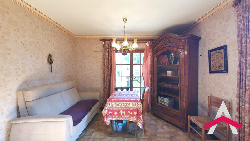 Maison - 196 m² - 7 pièces