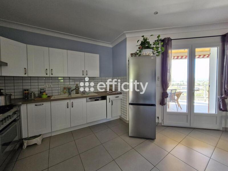 Maison - 137 m² - 7 pièces