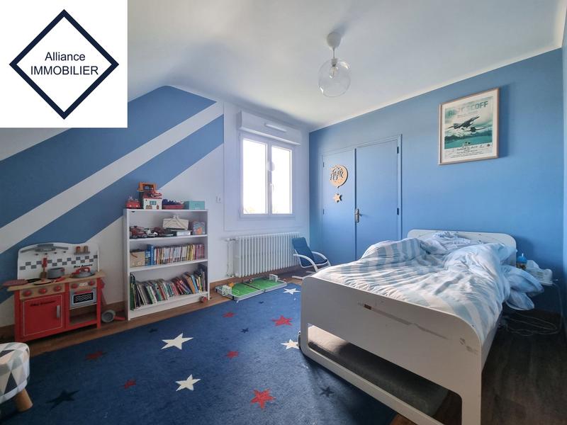 Maison - 177 m² - 7 pièces