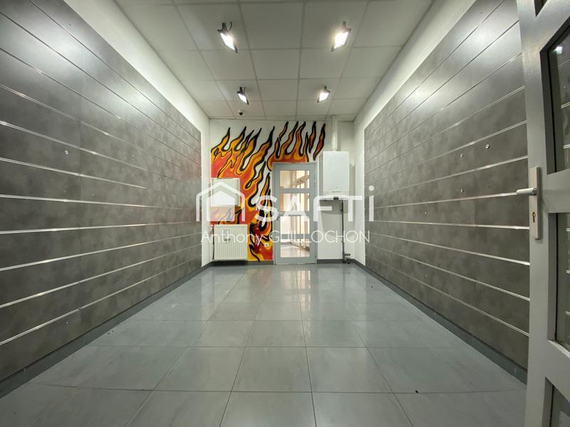 Local commercial - 638 m² - 8 pièces