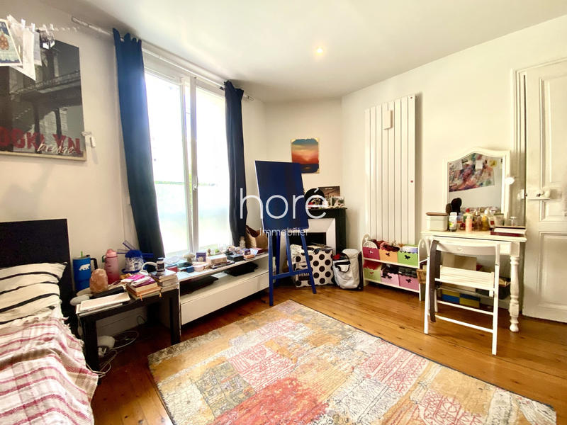 Maison - 200 m² - 8 pièces