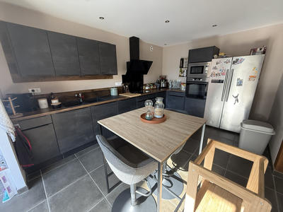 Maison - 211 m² - 7 pièces