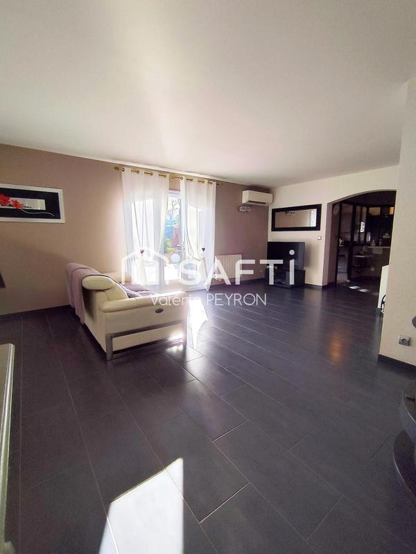 Maison - 121 m² - 5 pièces