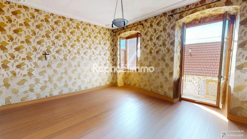 Maison ancienne - 140 m² - 5 pièces