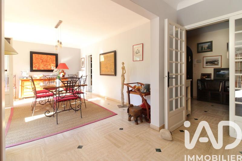 Maison - 189 m² - 8 pièces
